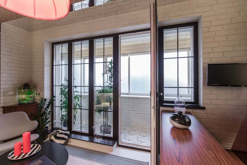 Французское окно вместо балконного блока: технические и юридические моменты