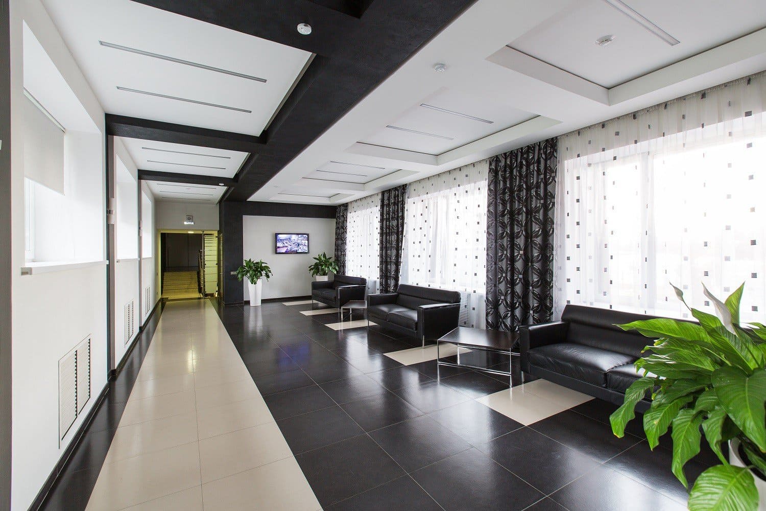 Нежилое здание